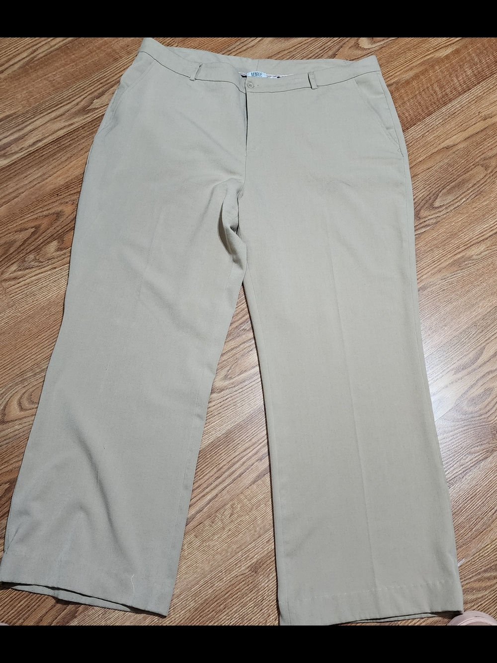 MONROE AND MAIN Classic Khaki Dress Pants